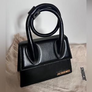 *SOLD* NWOT Jacquemus Chiquito Noeud Bag